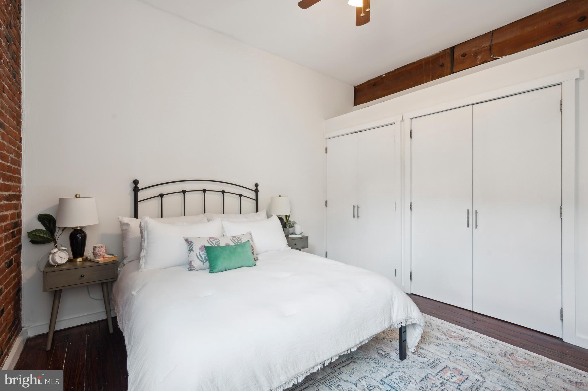 8 S Letitia STREET Unit: 302