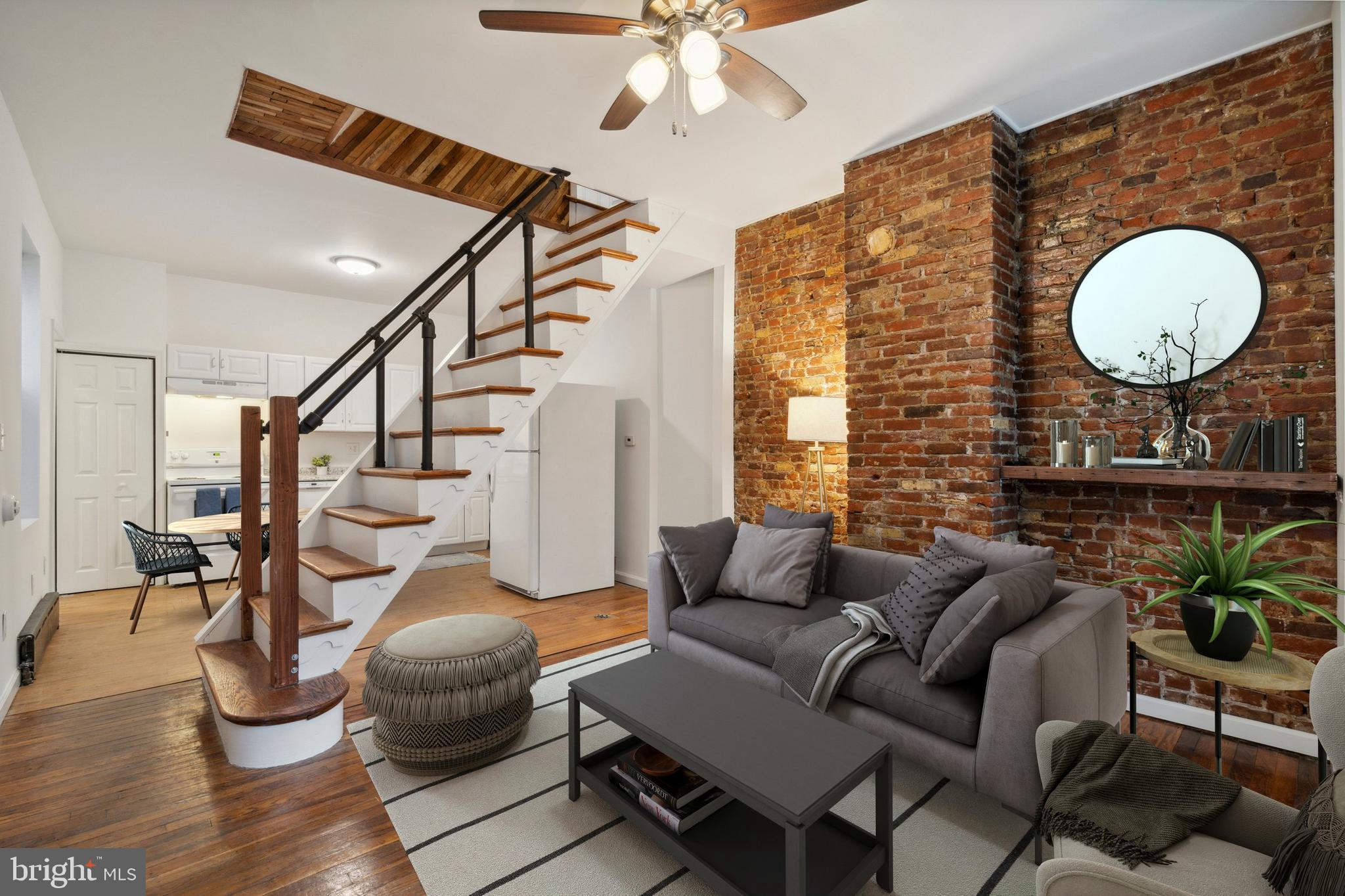 1212 Day St