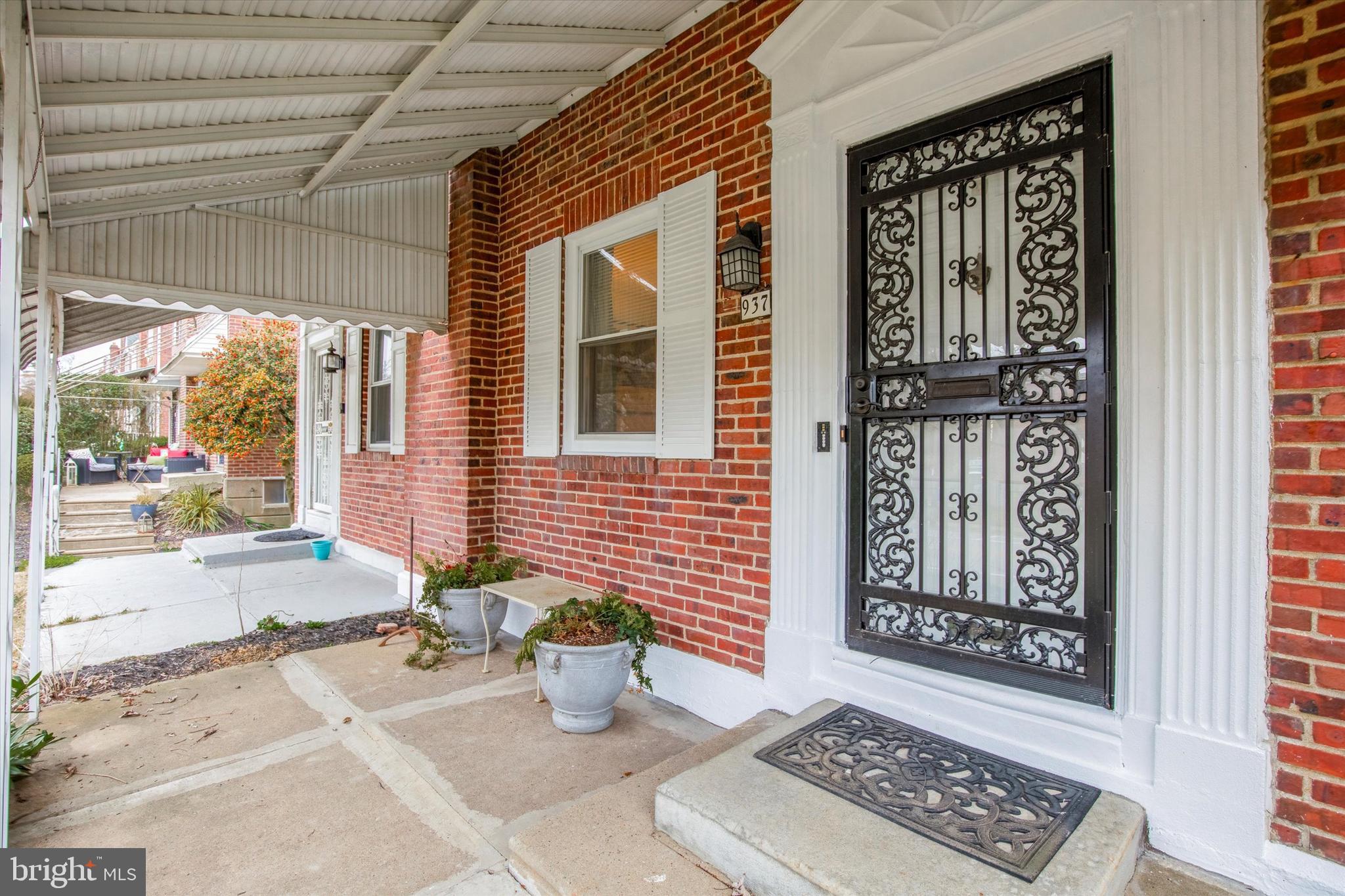 937 E Mount Airy Ave