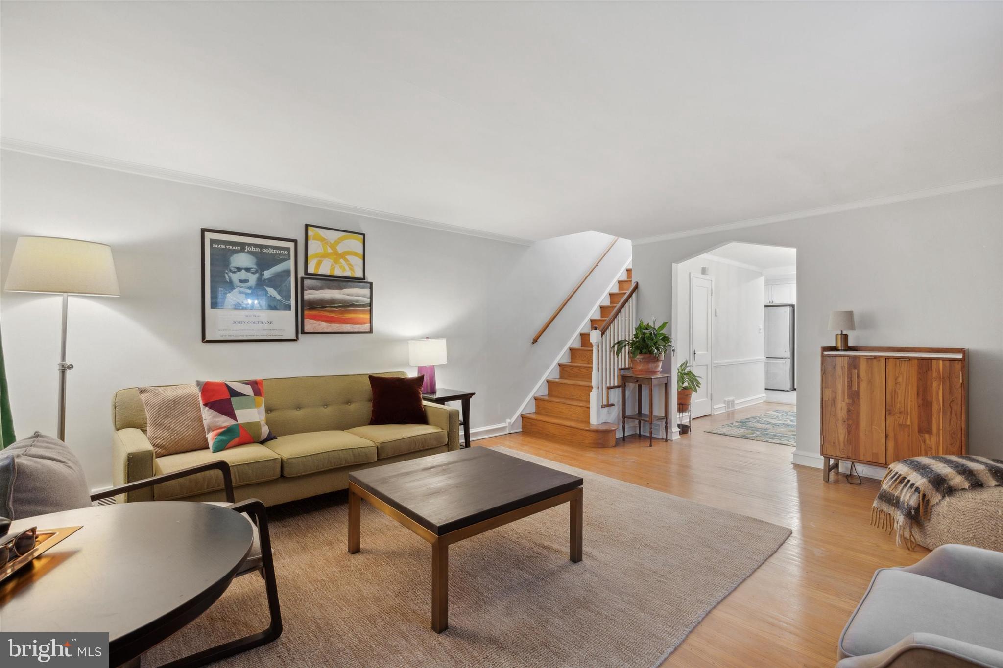 937 E Mount Airy Ave