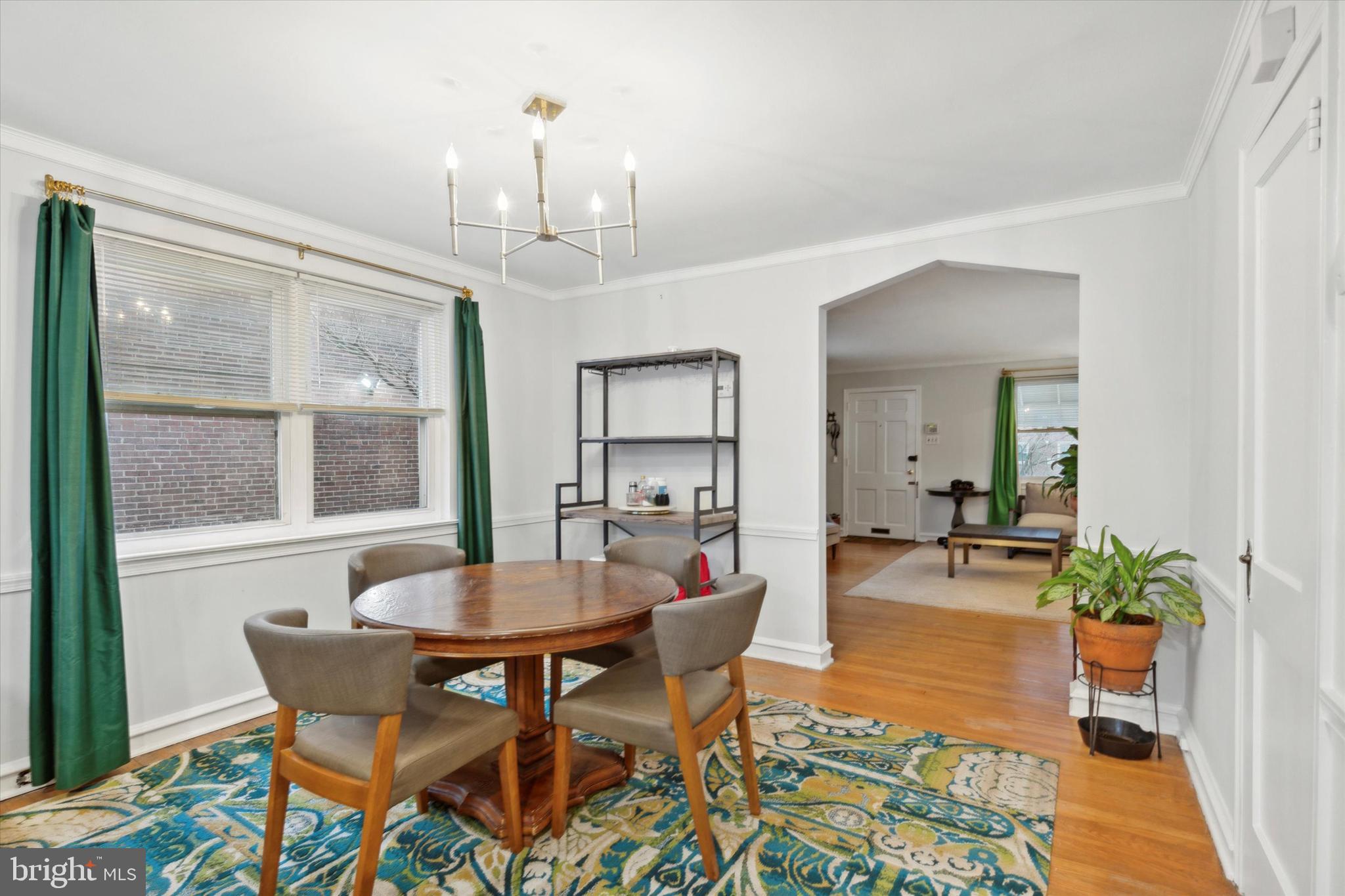 937 E Mount Airy Ave