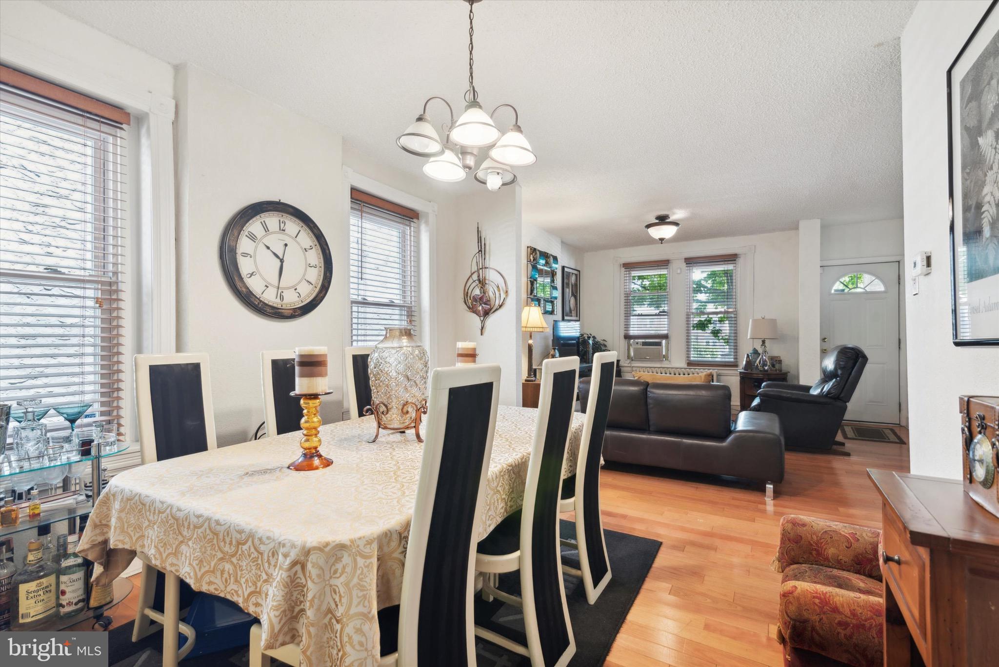 351 W Mount Pleasant Ave