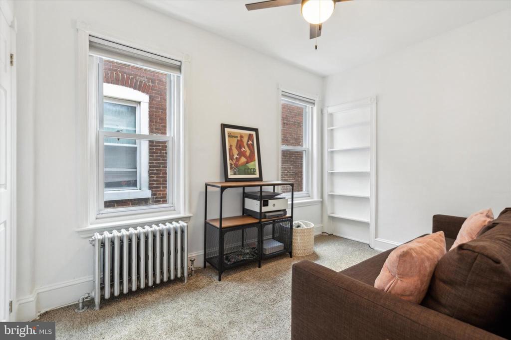 460 MARTIN ST
