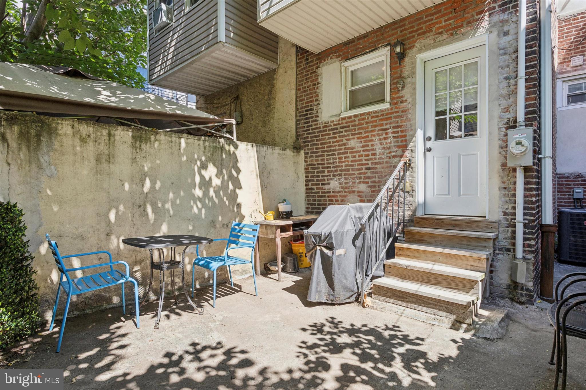 2644 Oakford St