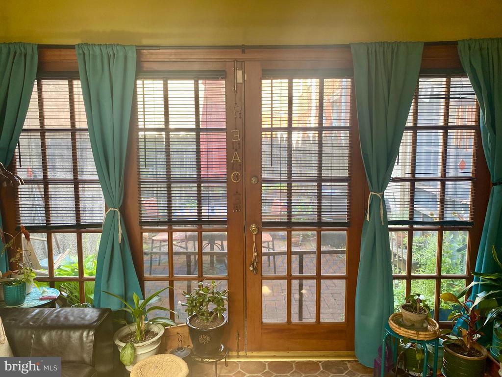 812-16 S Hancock St