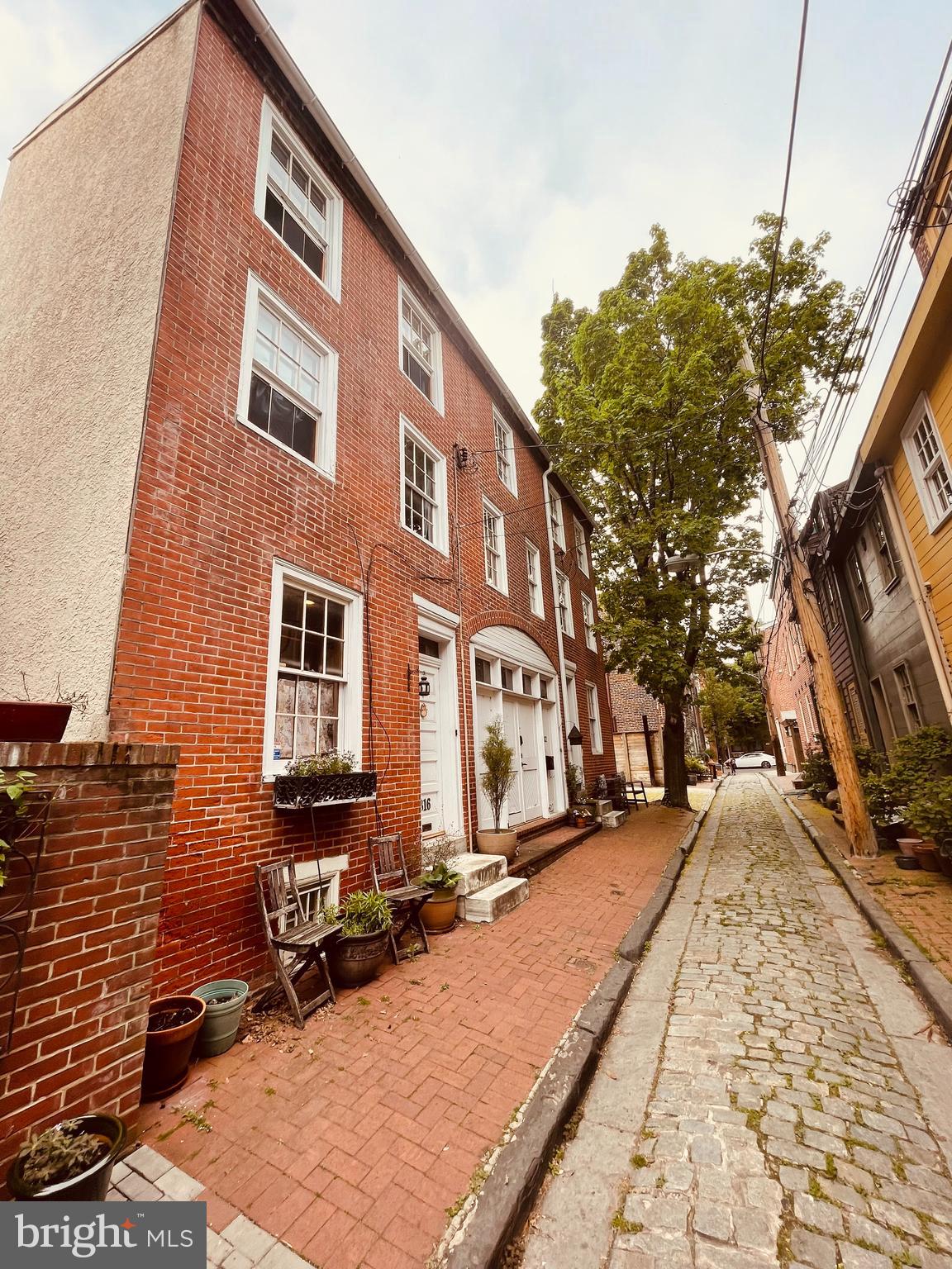 812-16 S Hancock St