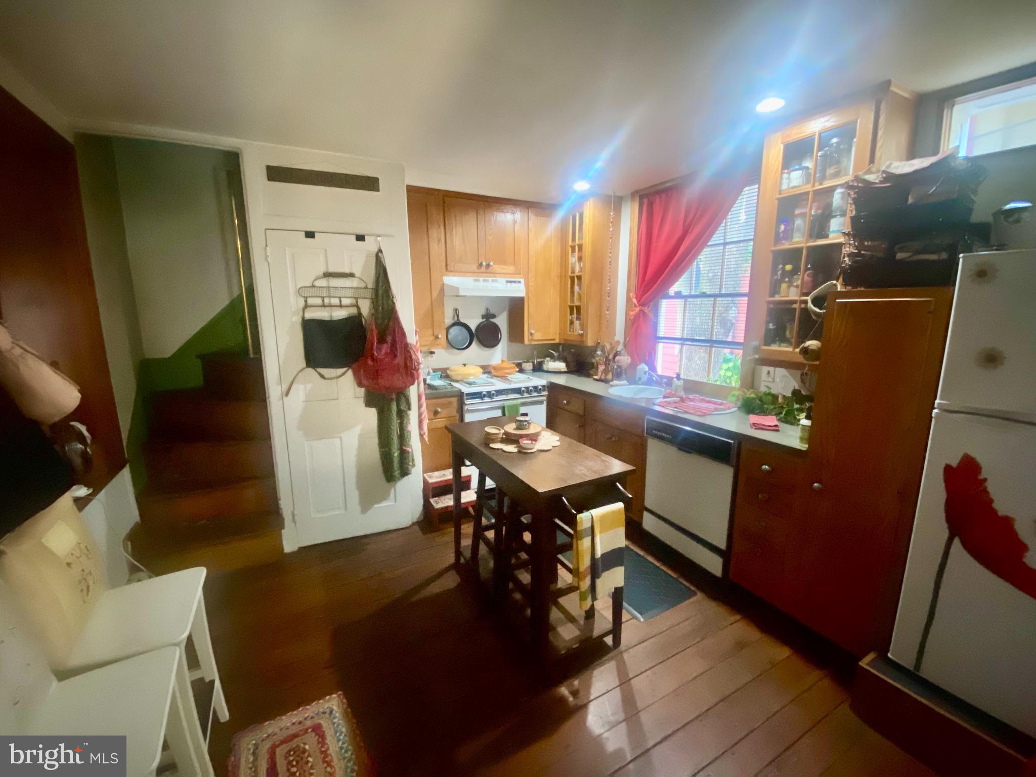 812-16 S Hancock St