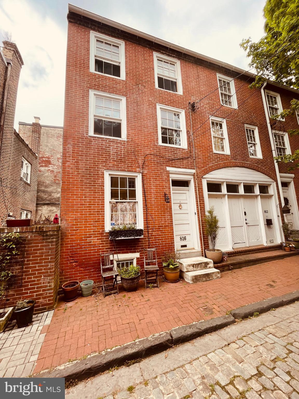 812-16 S Hancock St