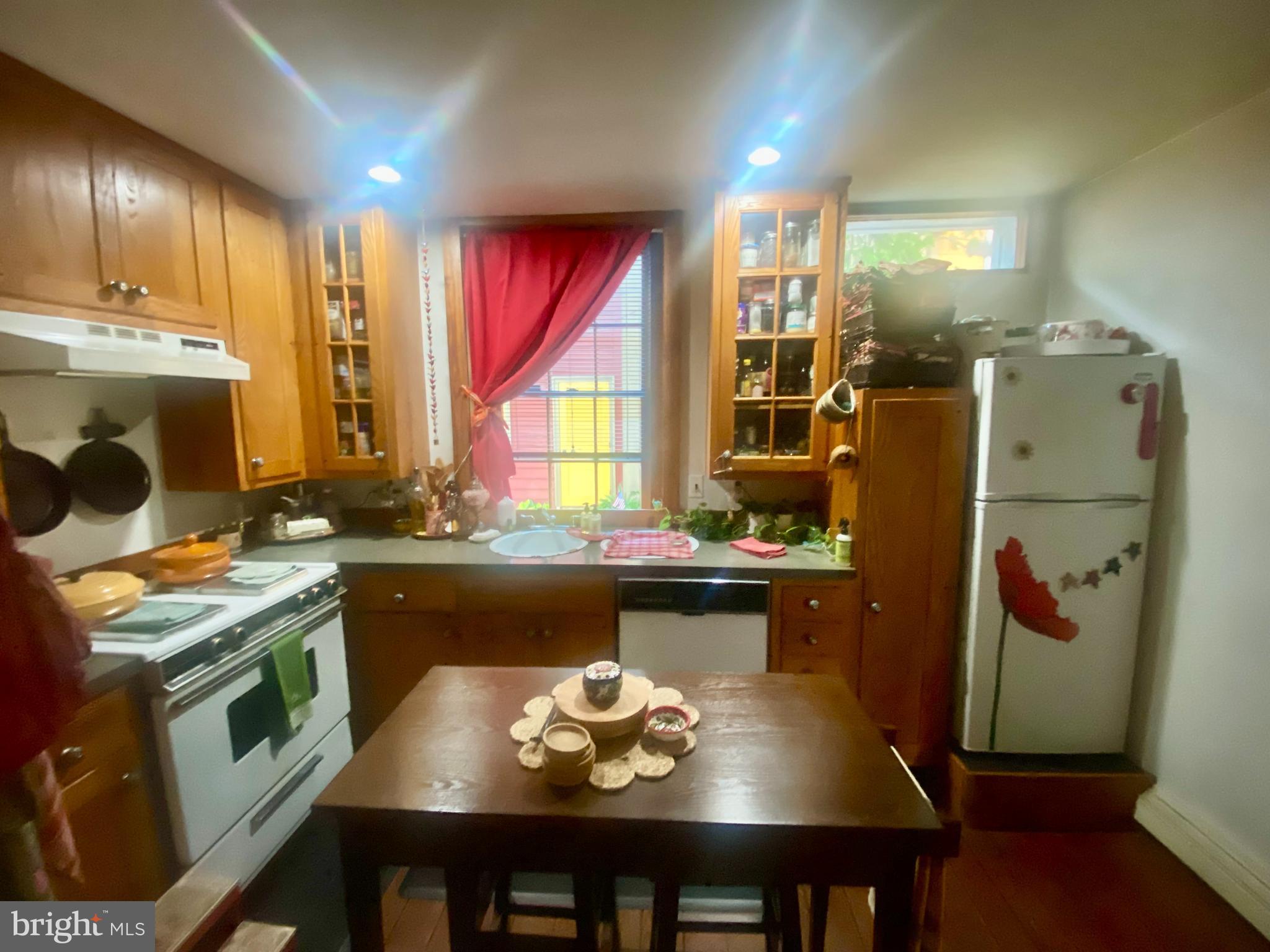 812-16 S Hancock St