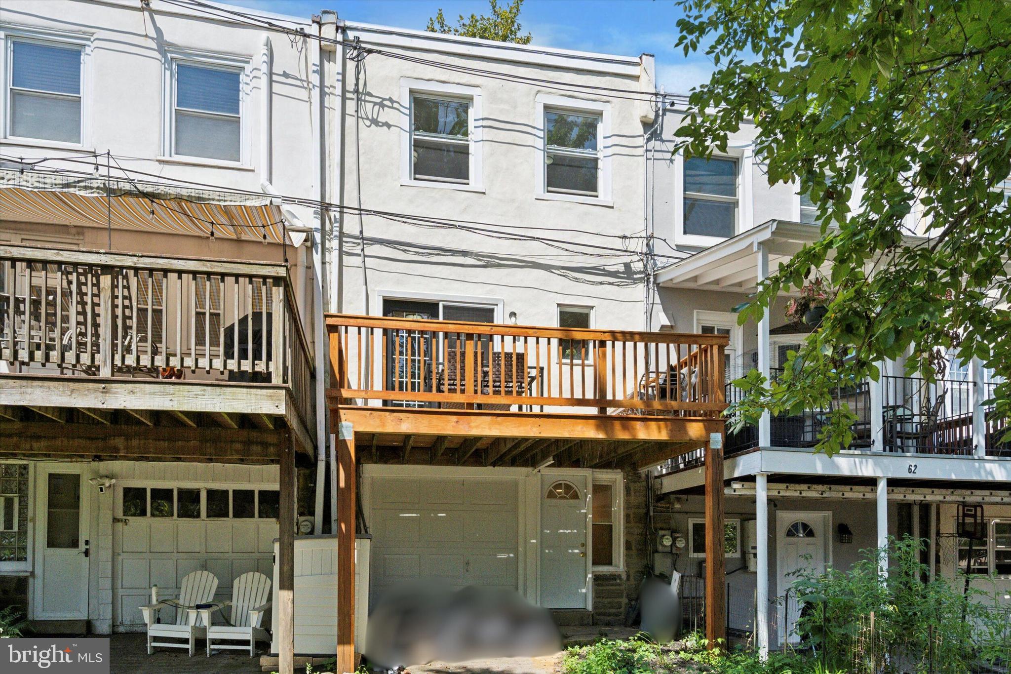 60 E Abington Ave
