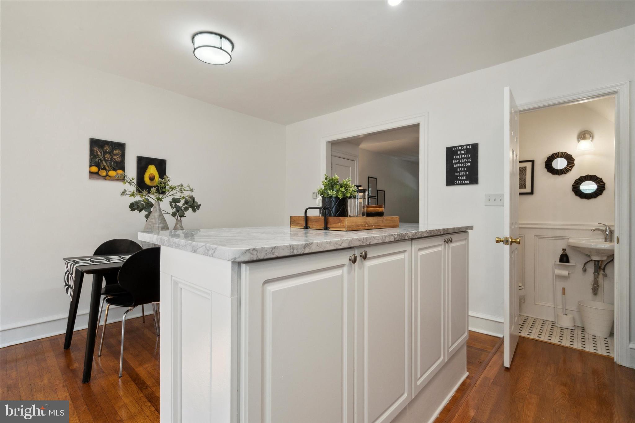 60 E Abington Ave
