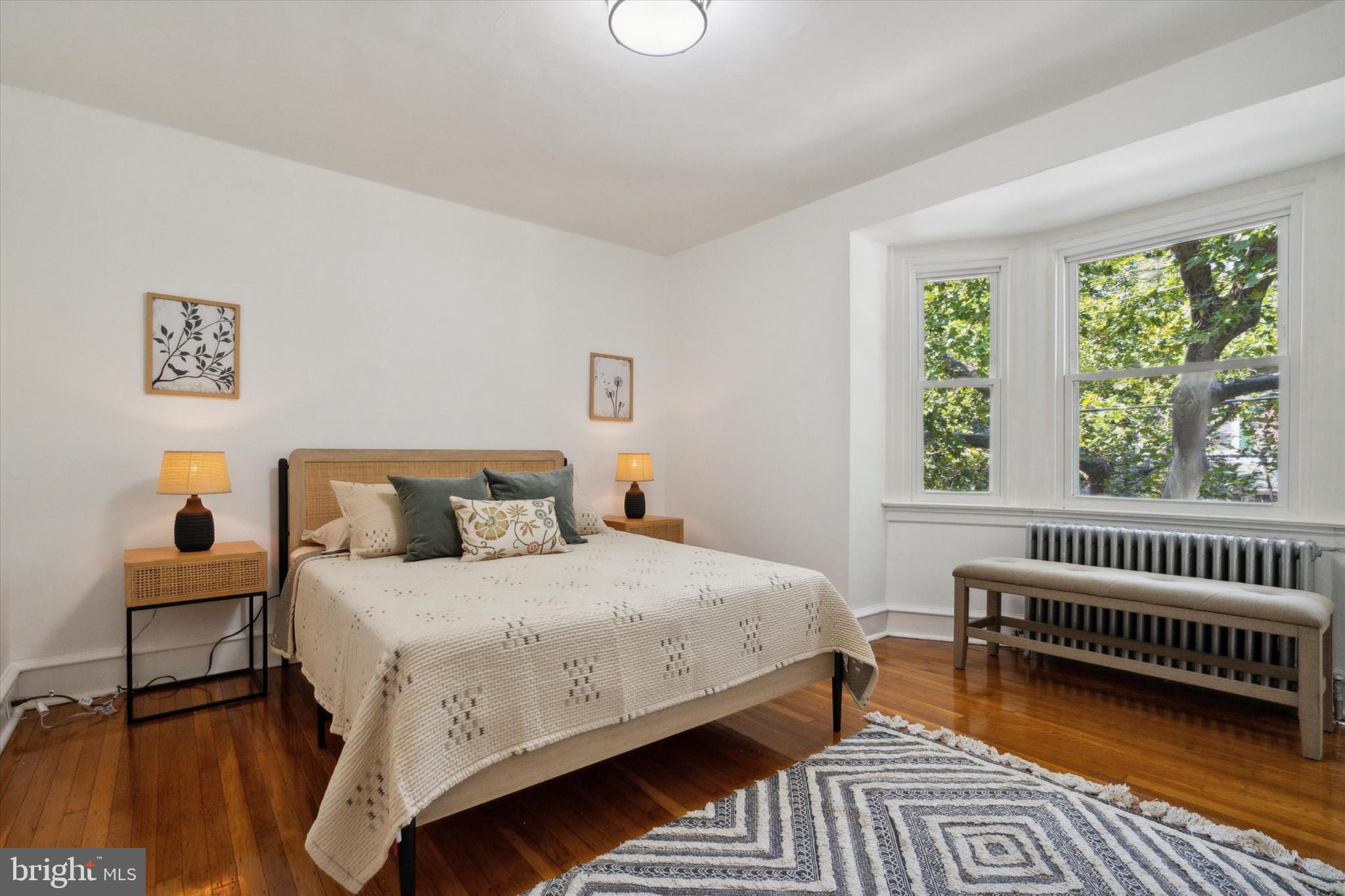 60 E Abington Ave