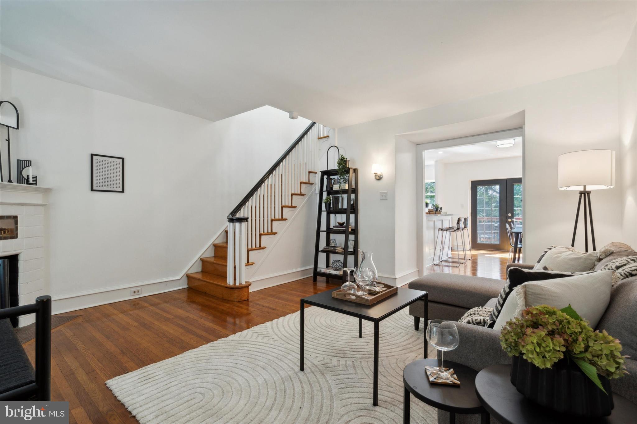 60 E Abington Ave