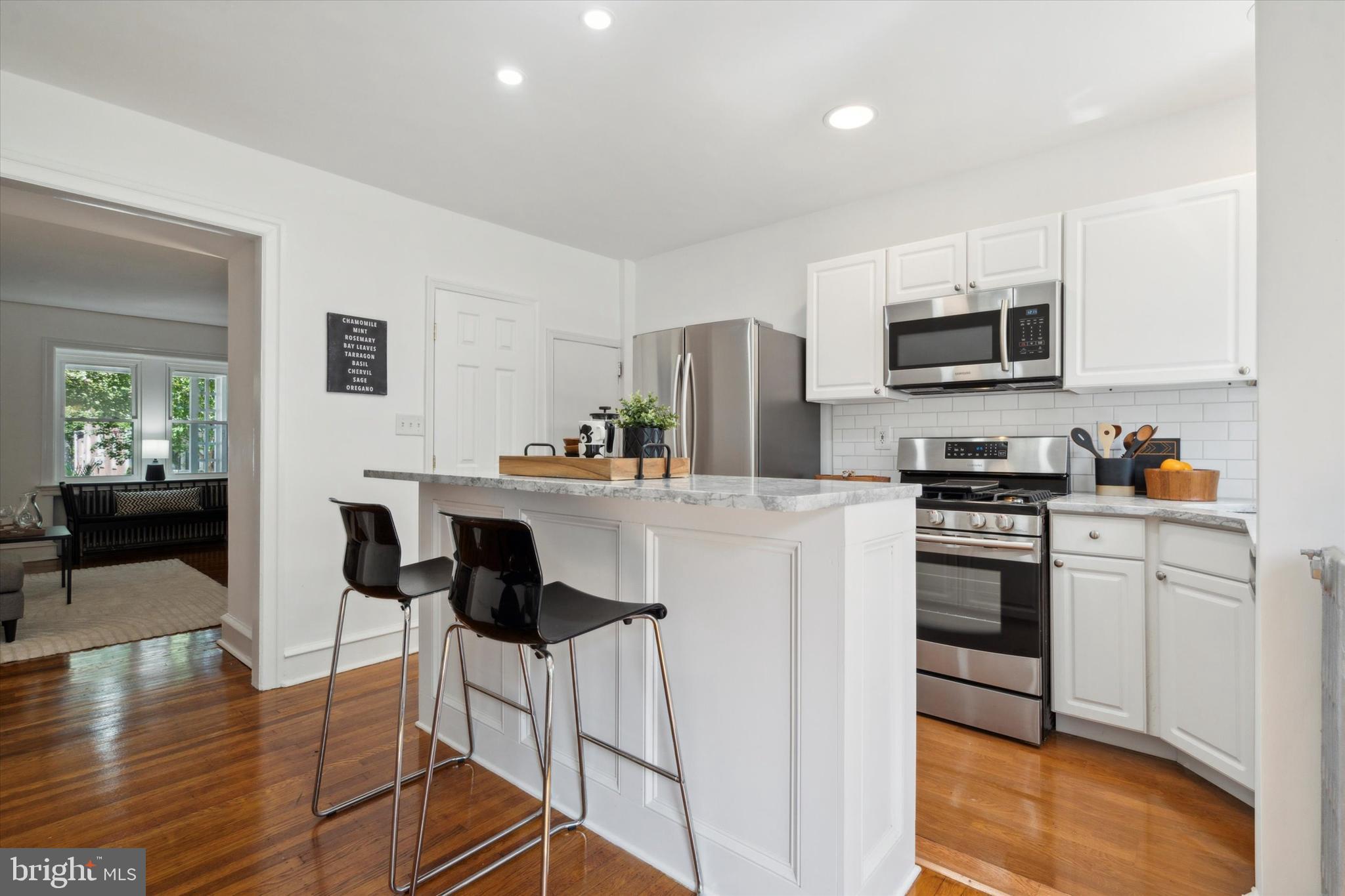 60 E Abington Ave