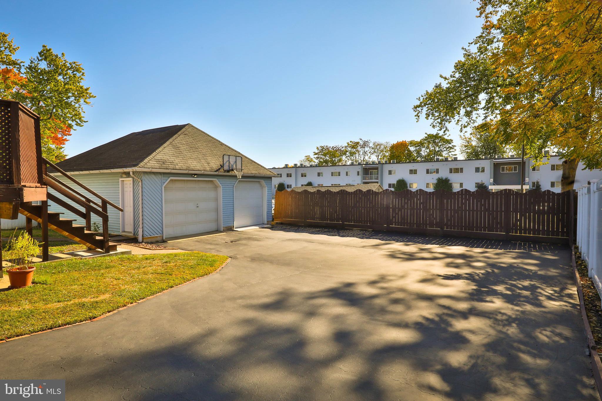 614 Cheswick Rd