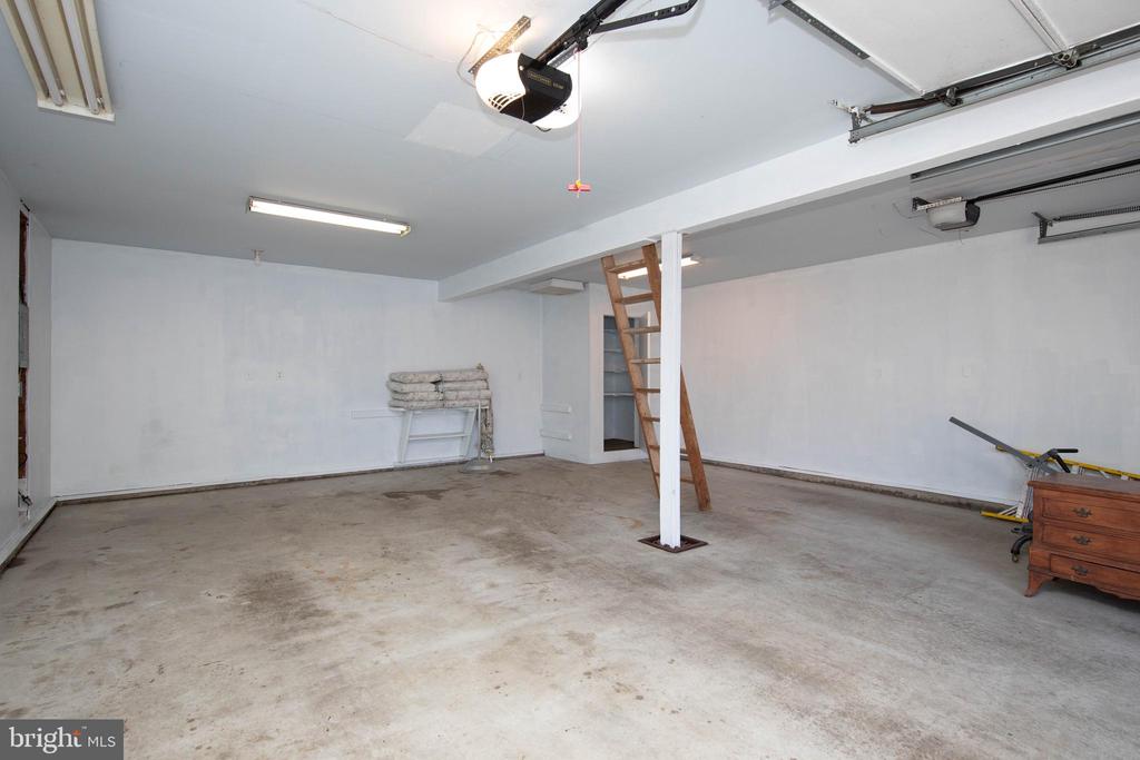 614 Cheswick Rd