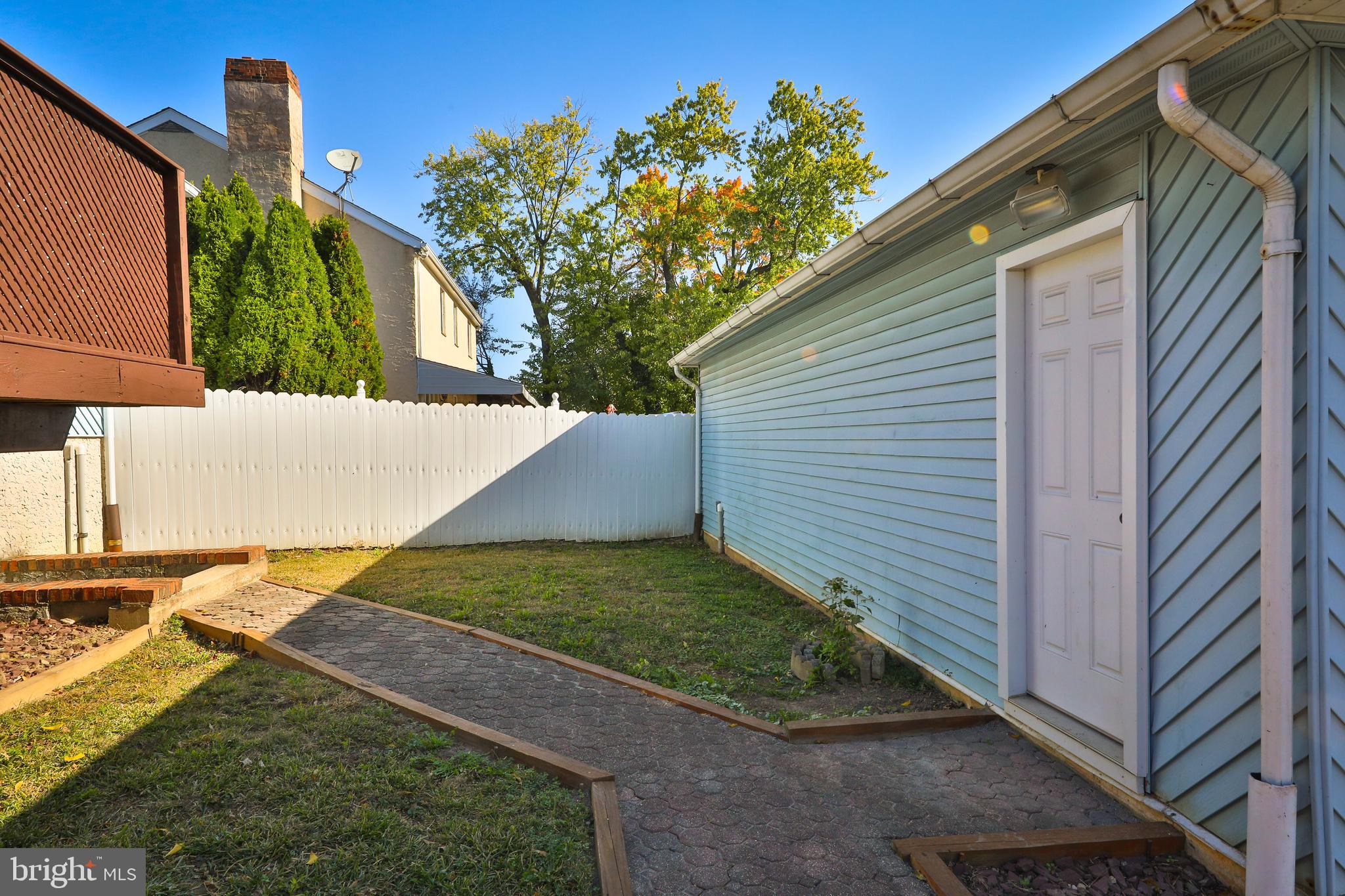 614 Cheswick Rd