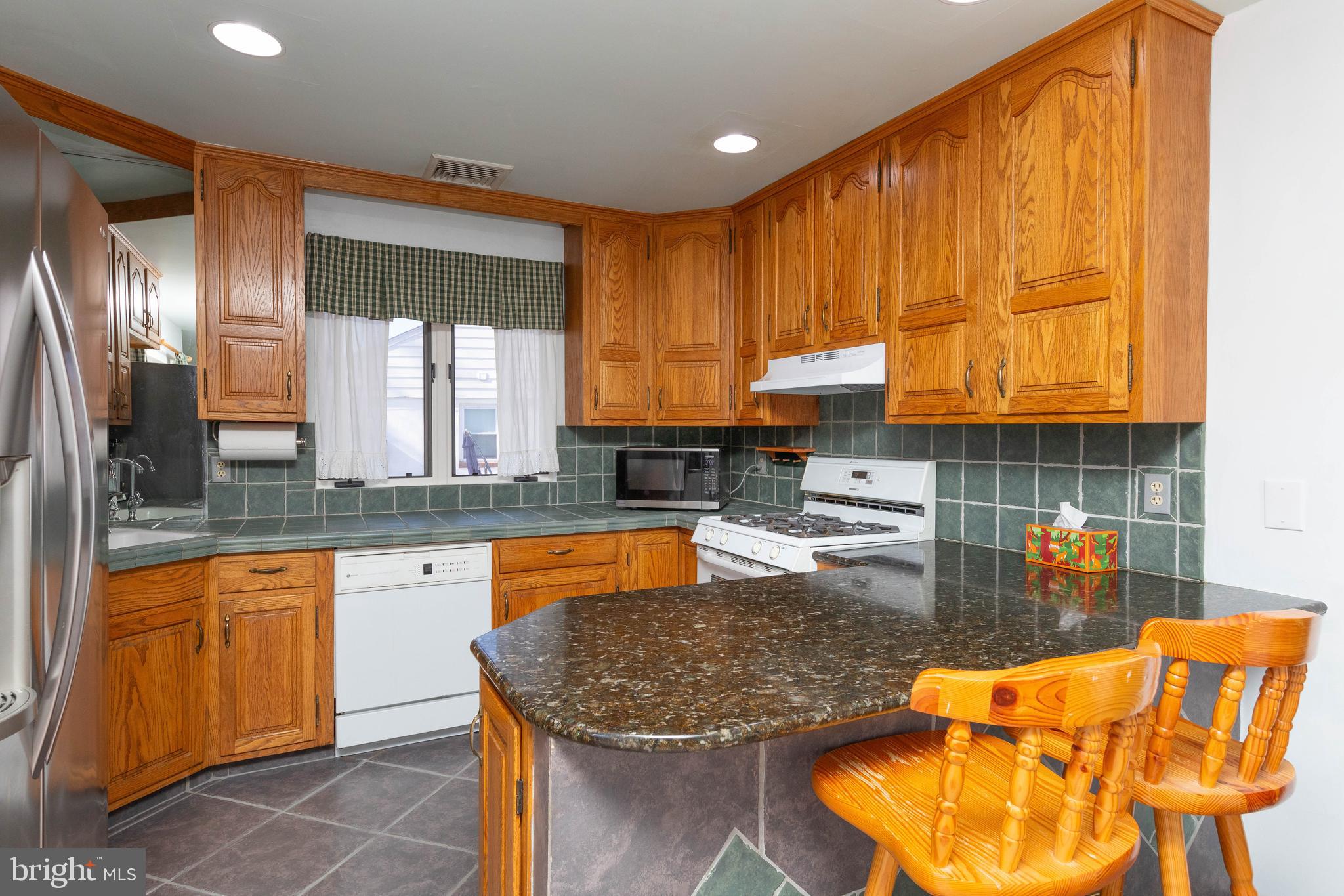 614 Cheswick Rd