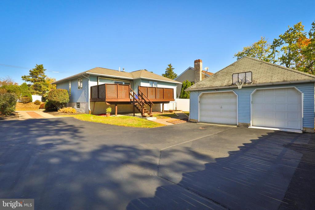 614 Cheswick Rd