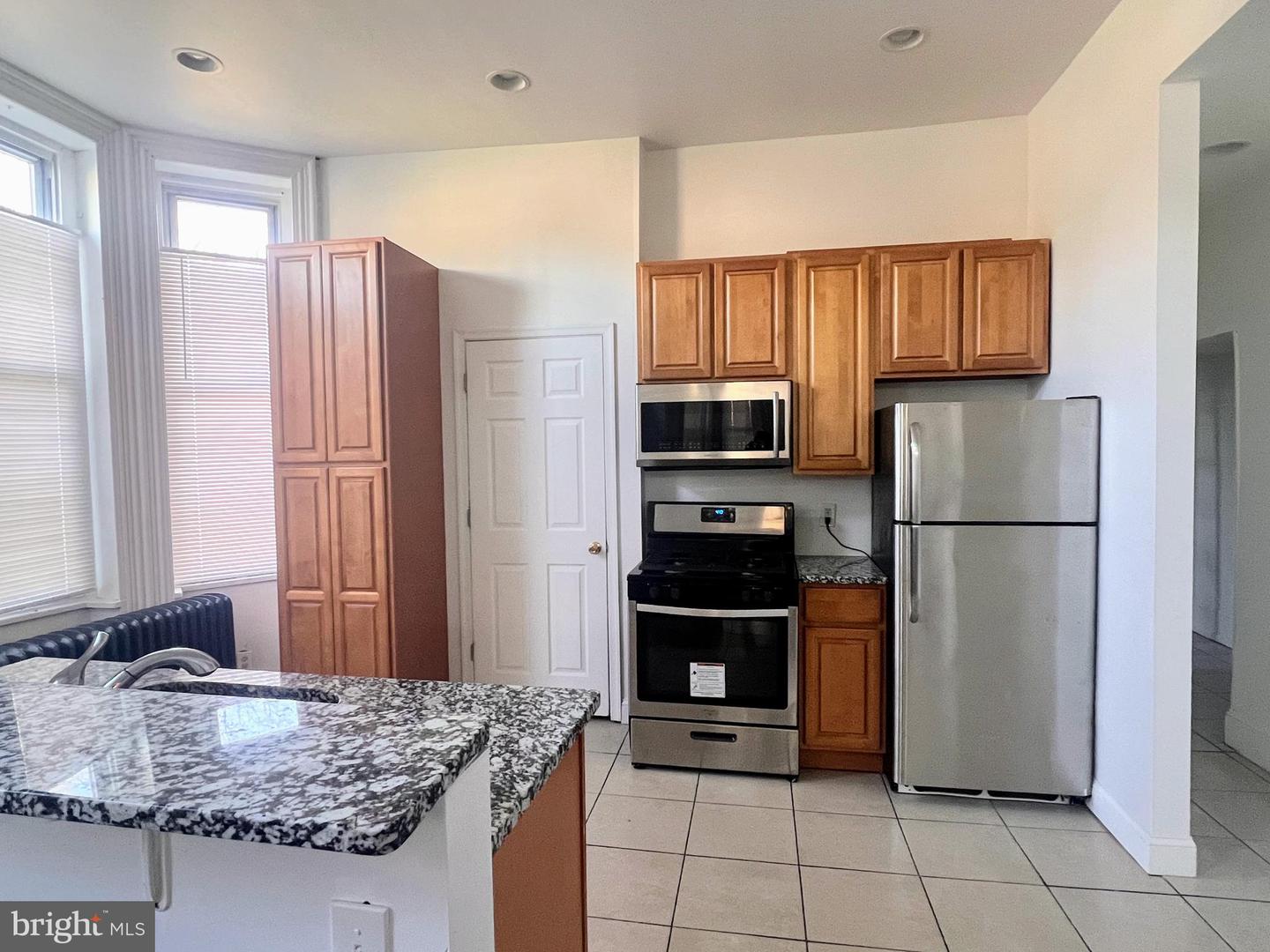 332 W MANHEIM ST #1