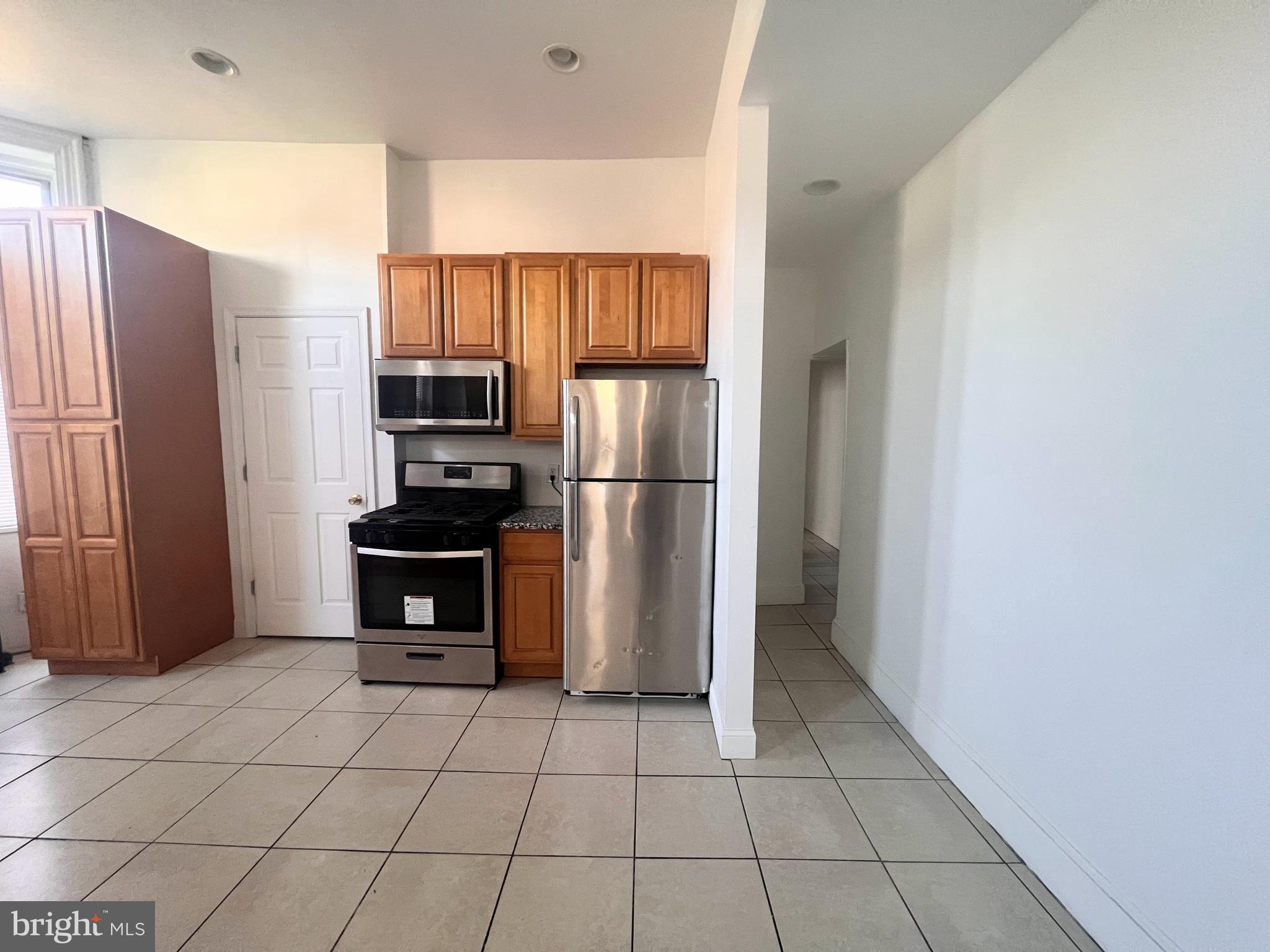 332 W MANHEIM ST #1
