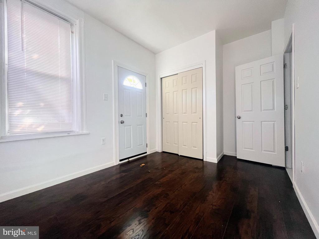 332 W MANHEIM ST #1