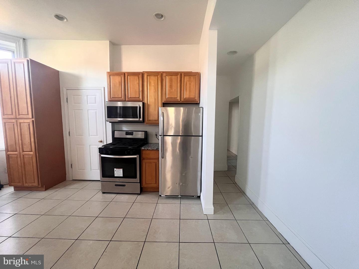 332 W MANHEIM ST #1