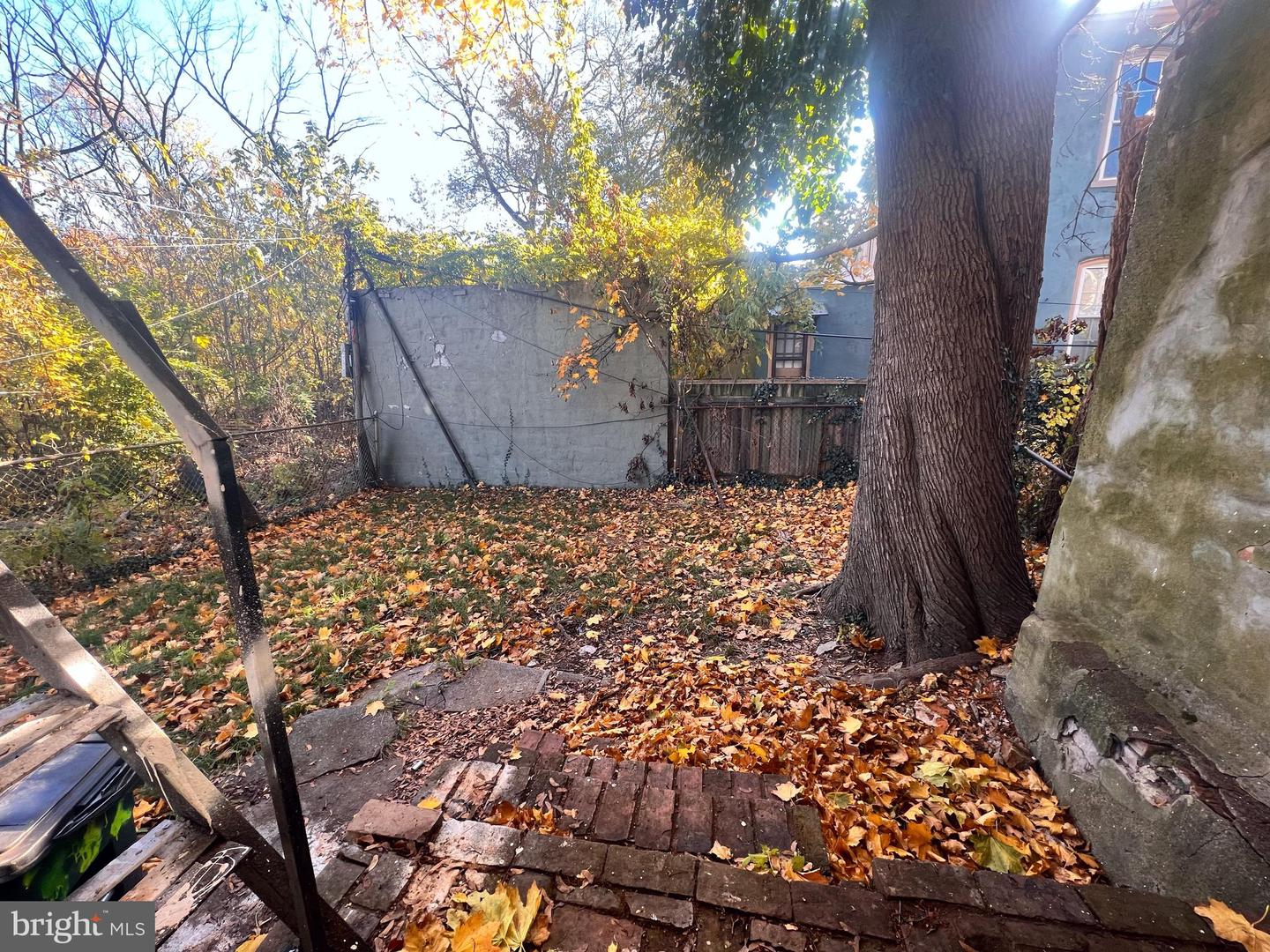 332 W MANHEIM ST #1