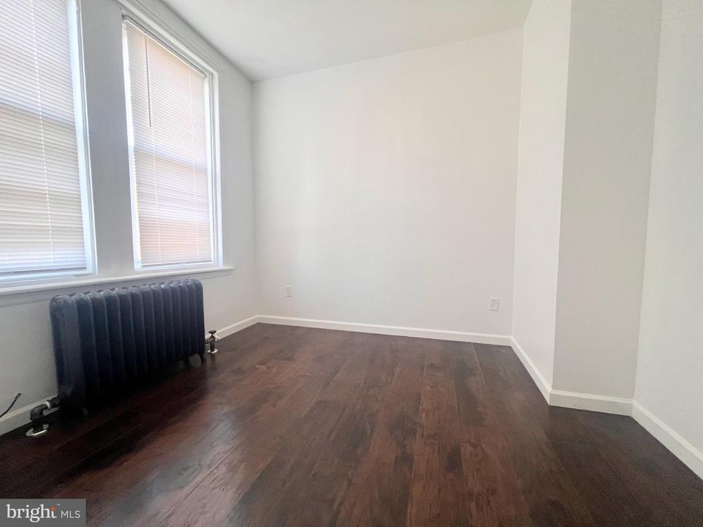 332 W MANHEIM ST #1