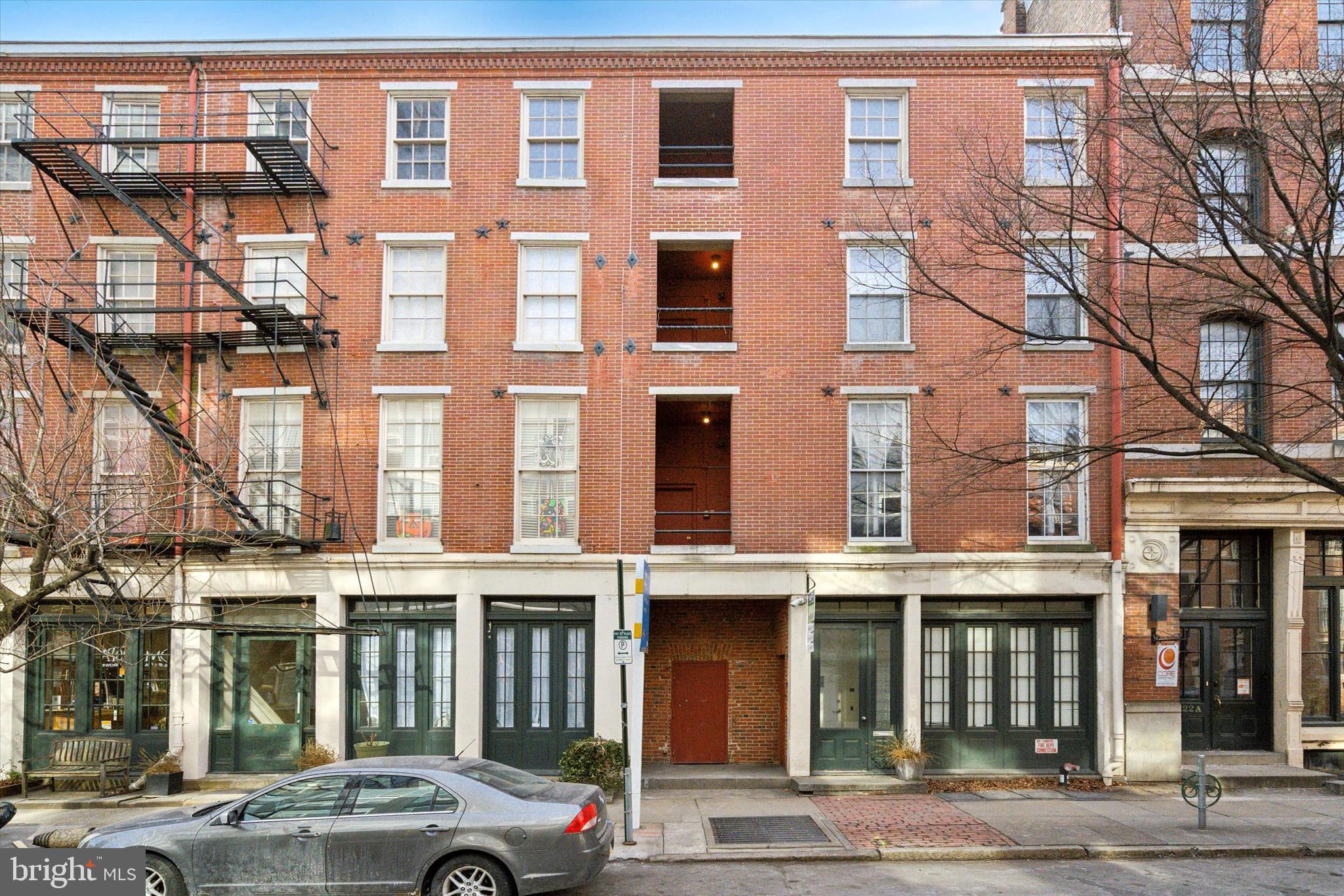 212-20 Race St #2c