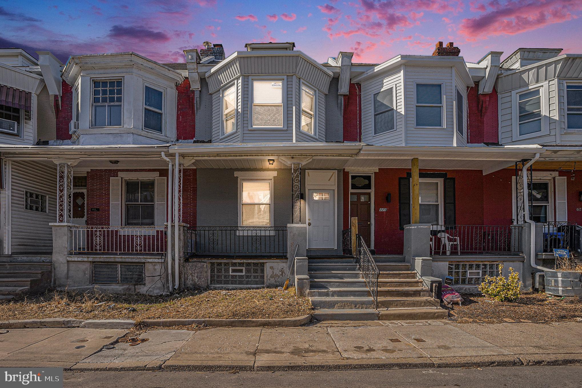 451 W Earlham Ter