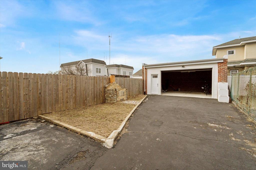 414 Cinnaminson St