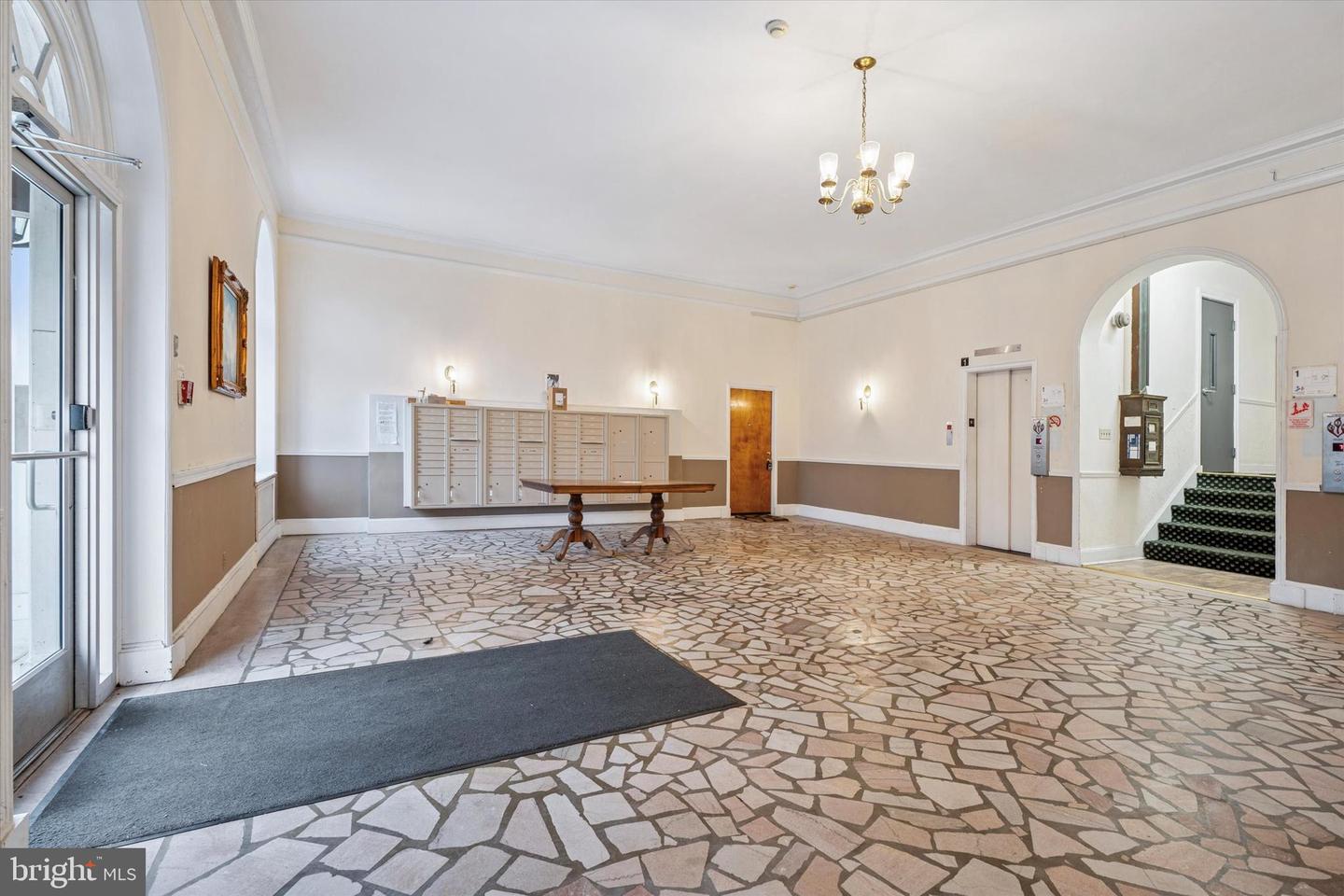 400 W Hortter St #502