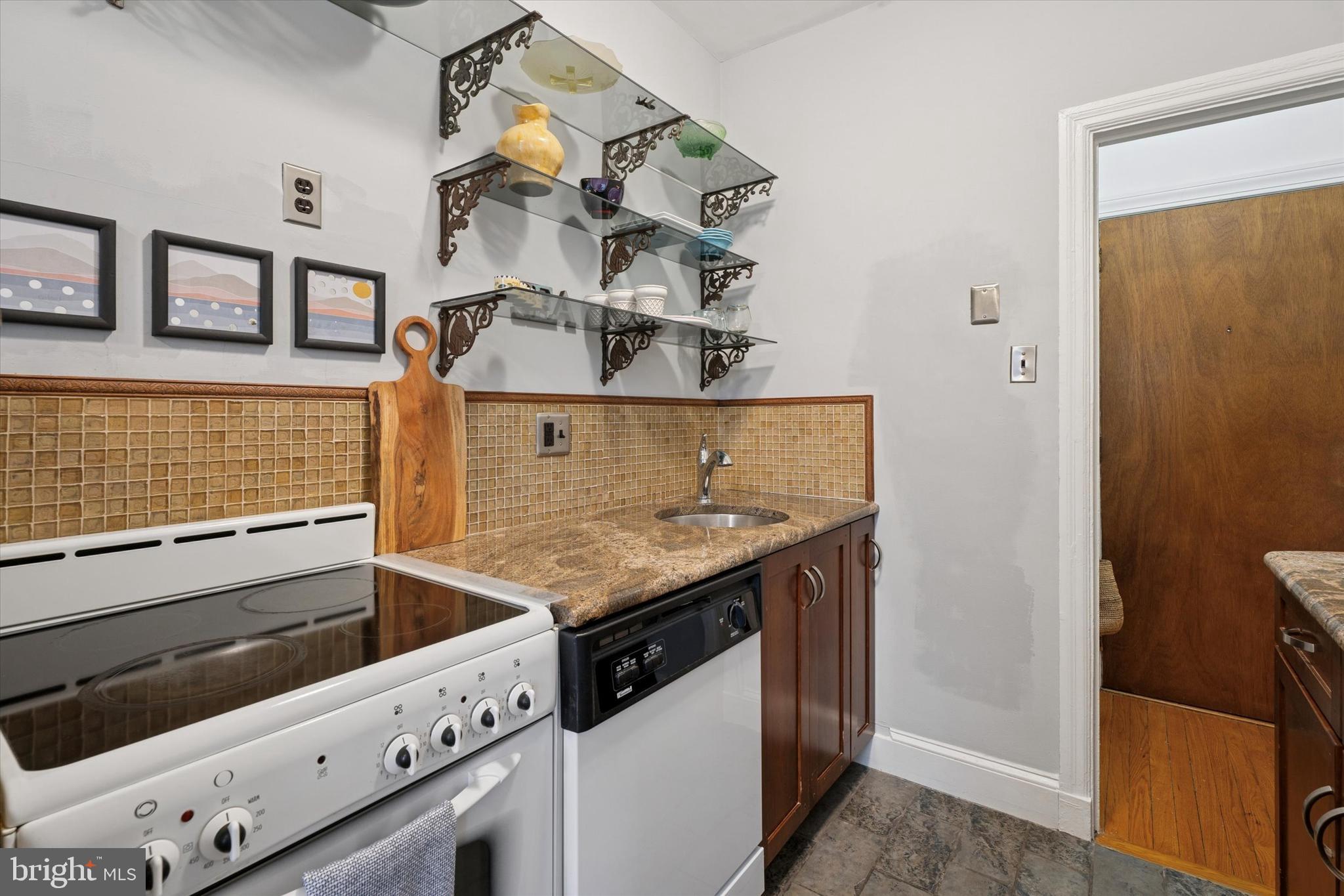 400 W Hortter St #502