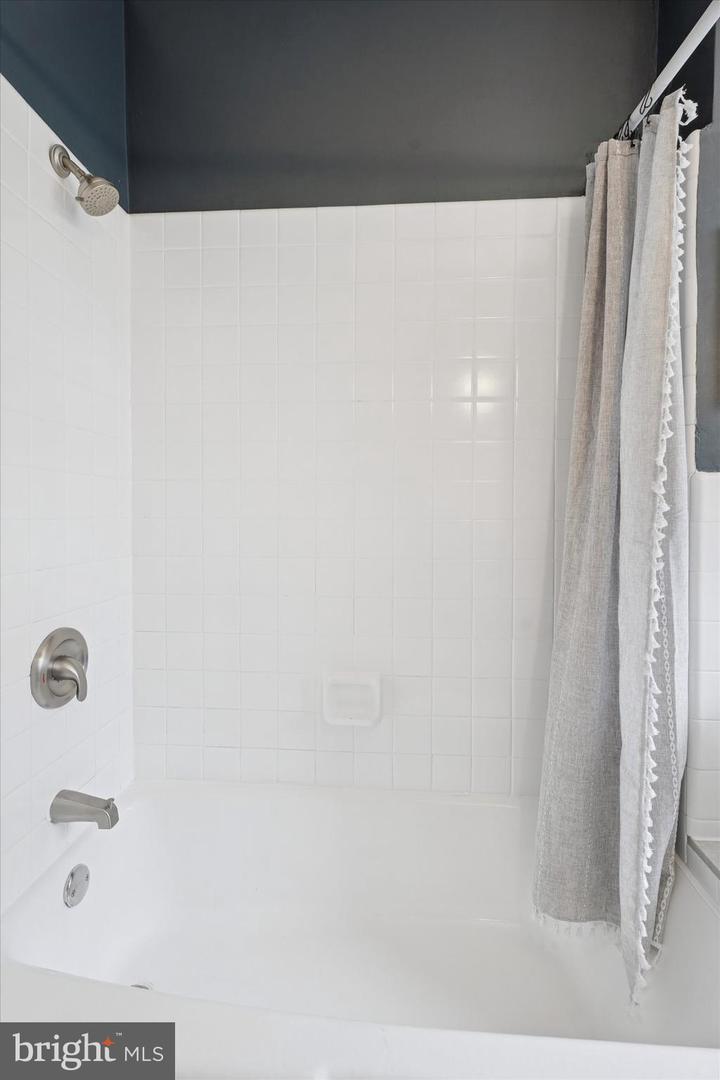 400 W Hortter St #502