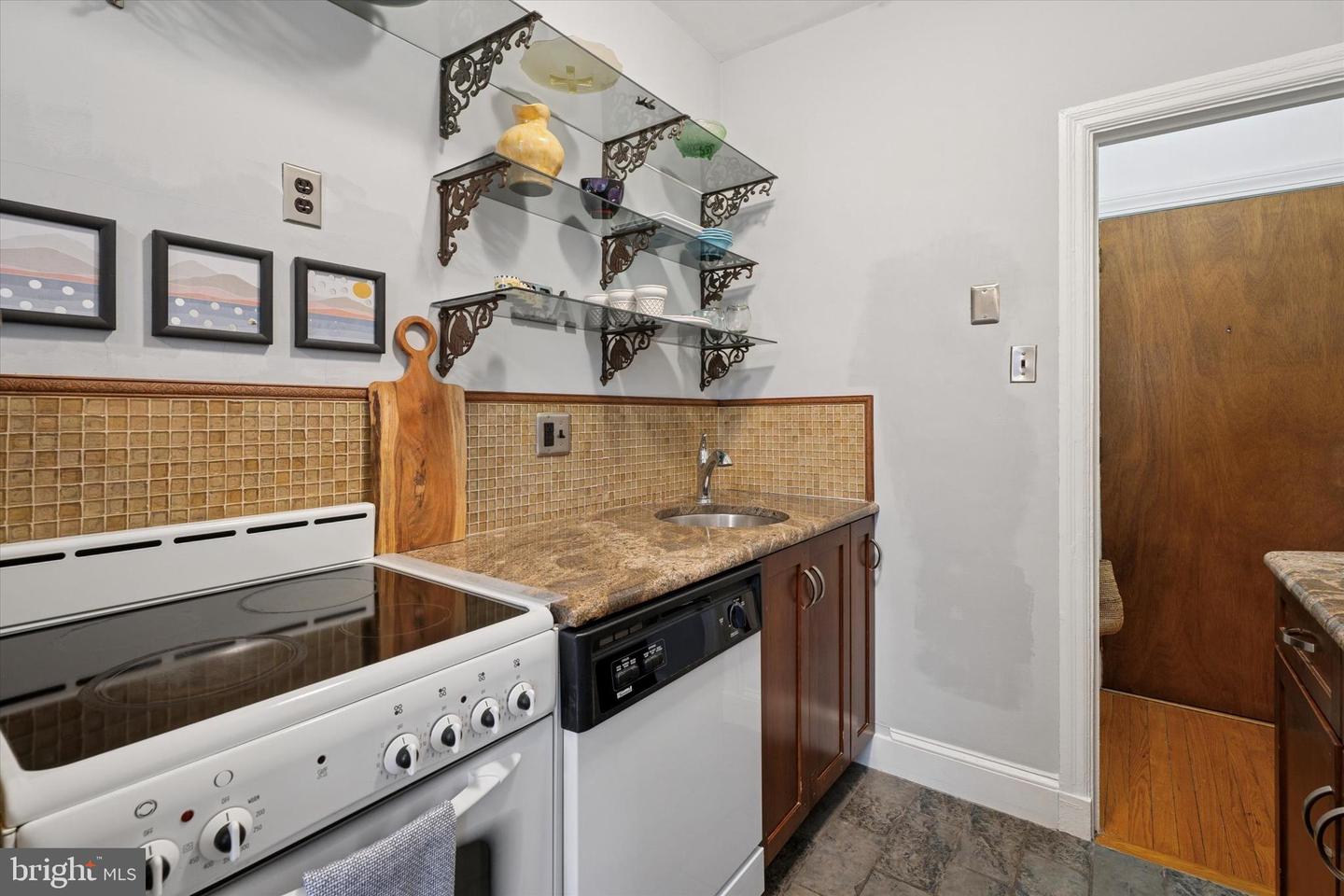 400 W Hortter St #502
