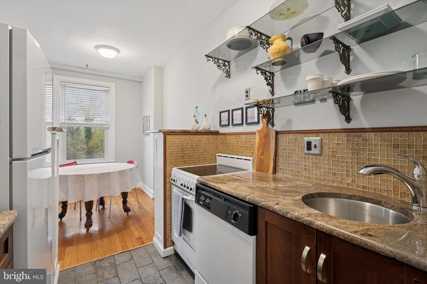 400 W Hortter St #502