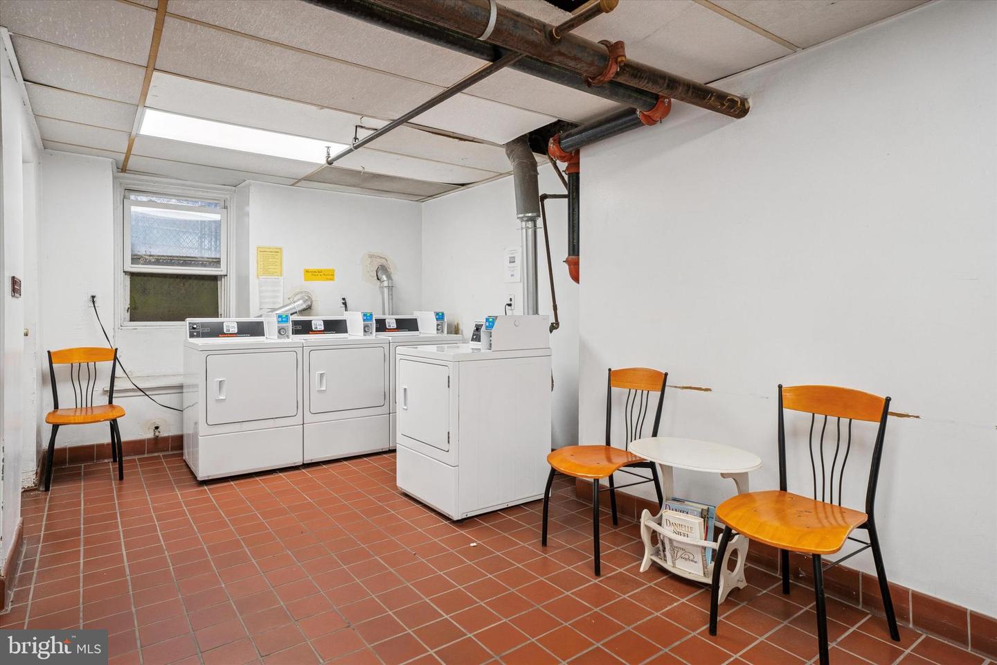 400 W Hortter St #502