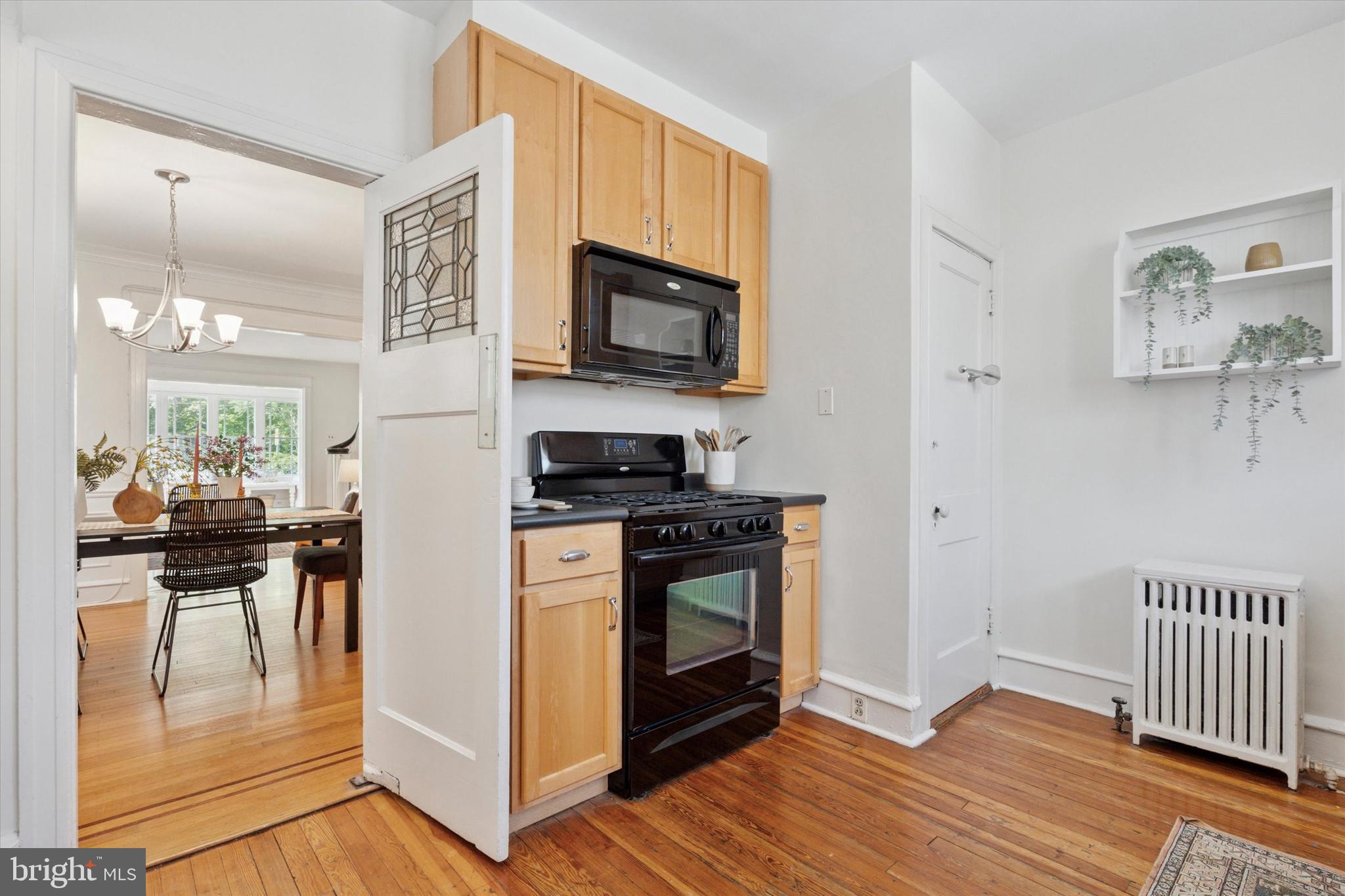418 W Mount Airy Ave