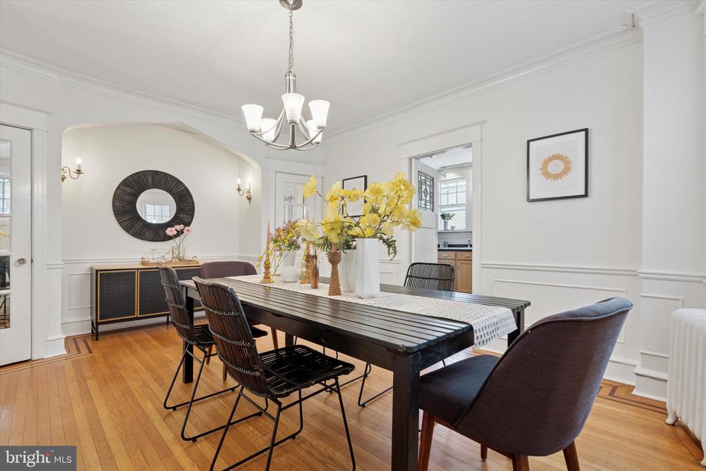 418 W Mount Airy Ave