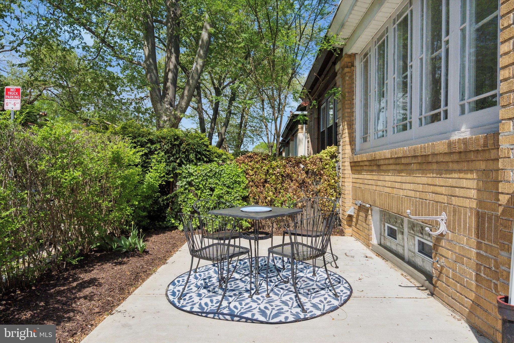 418 W Mount Airy Ave