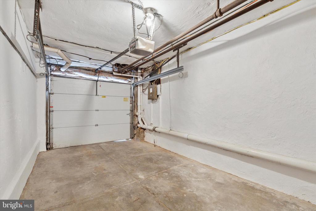 418 W Mount Airy Ave