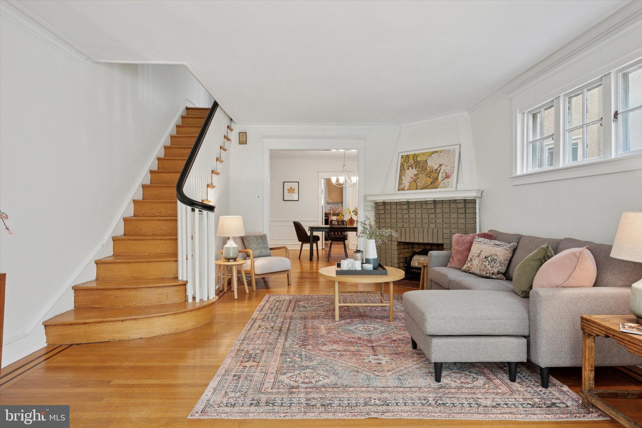 418 W Mount Airy Ave