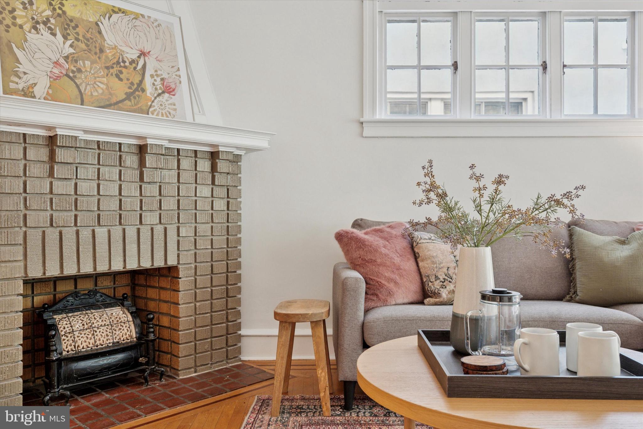 418 W Mount Airy Ave