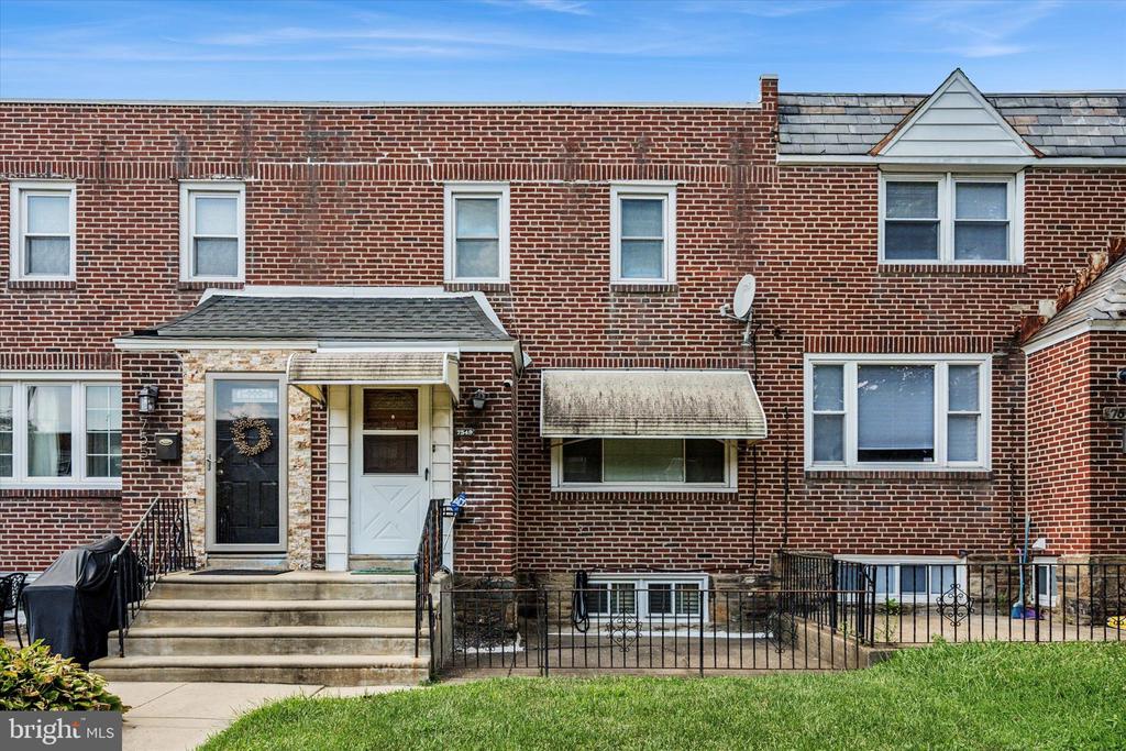 7549 Woodcrest