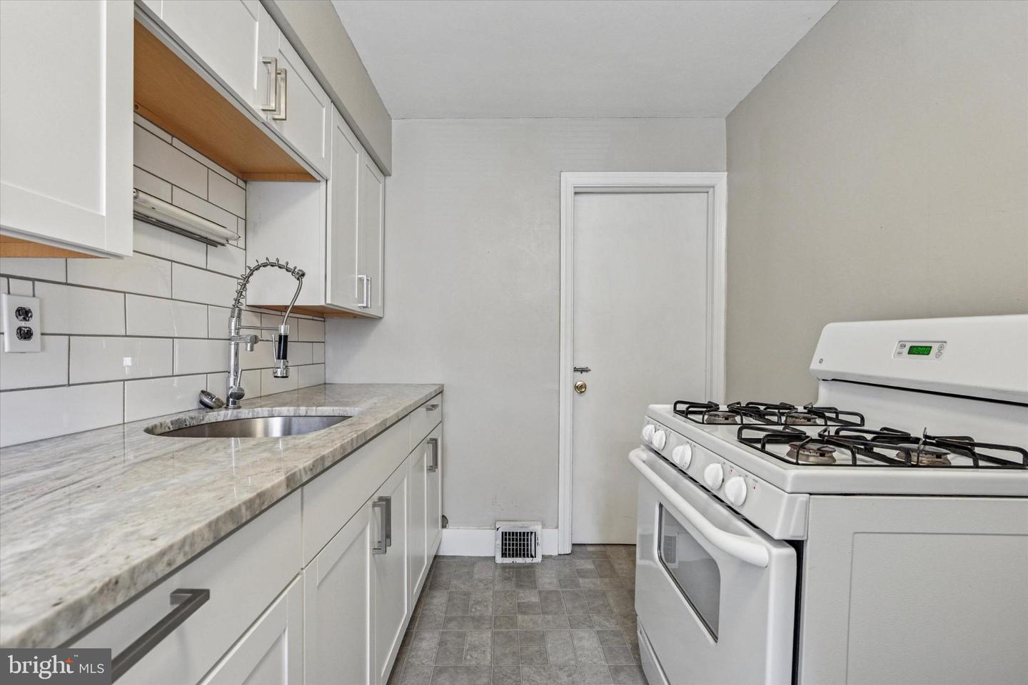 7549 Woodcrest