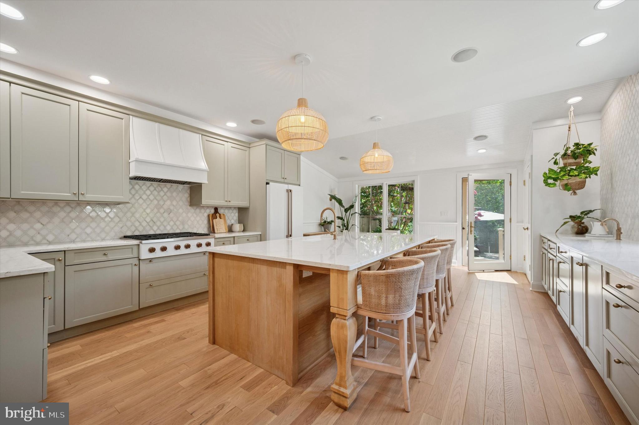 234 E BENEZET STREET