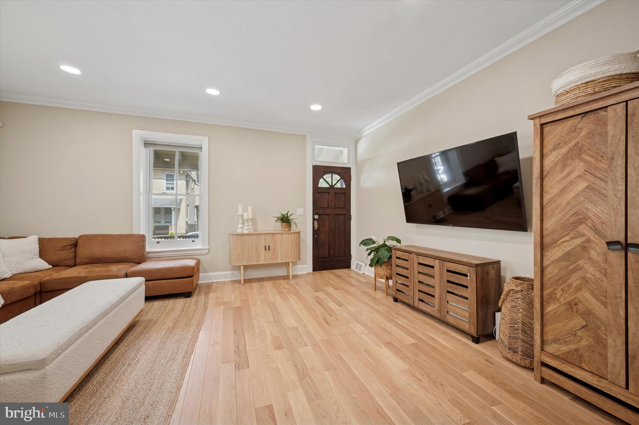 234 E BENEZET STREET