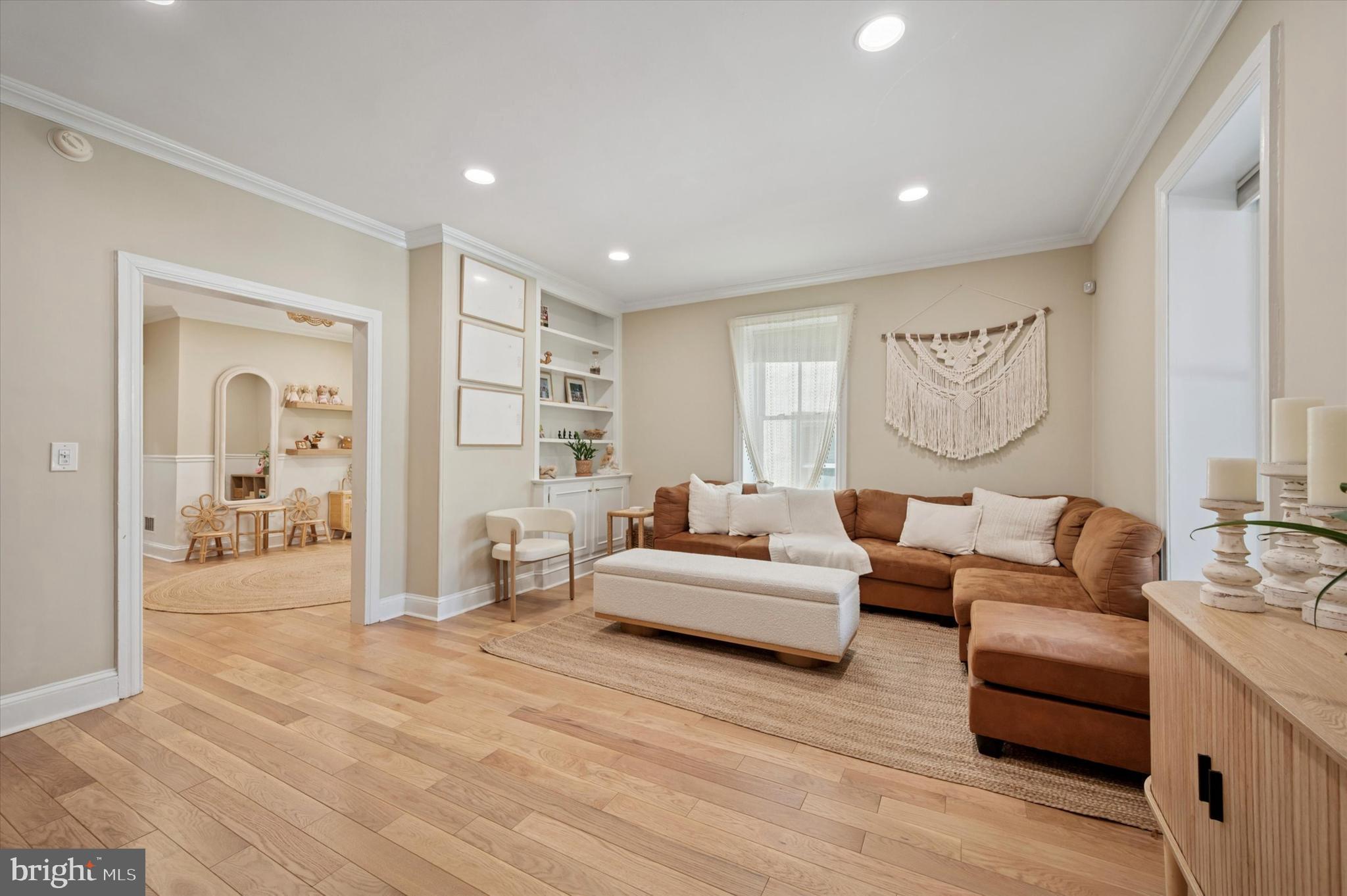 234 E BENEZET STREET