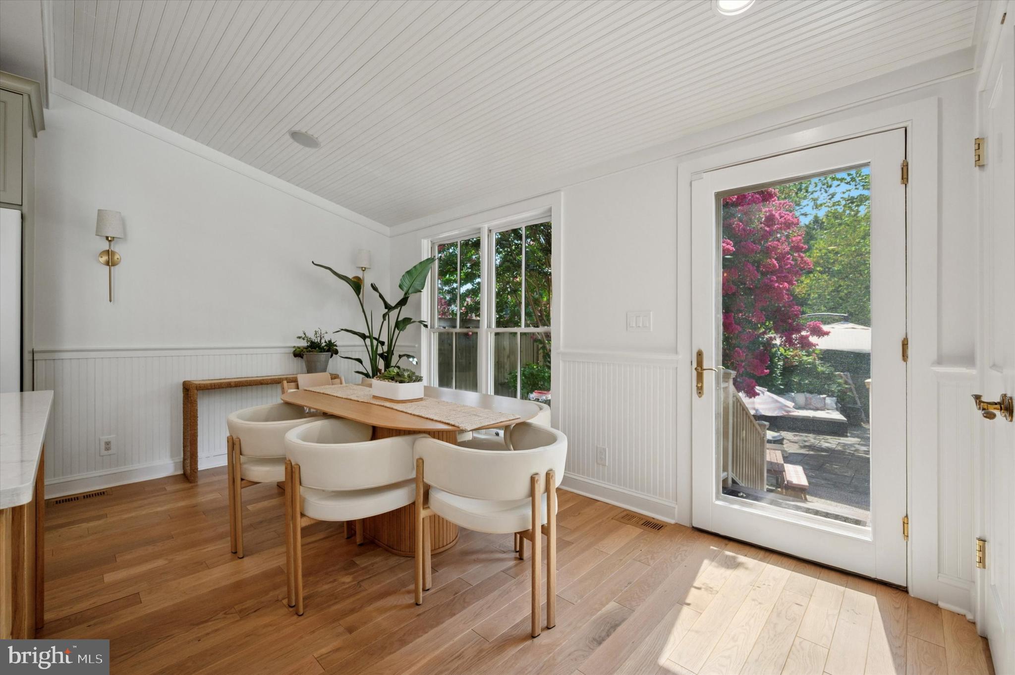 234 E BENEZET STREET